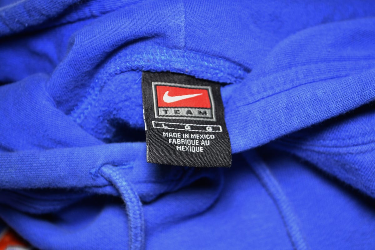 Central swoosh online nike hoodie